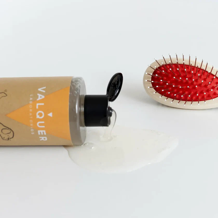 Shampoo Premium para Mascotas de Pelo Rizado - 400 ml